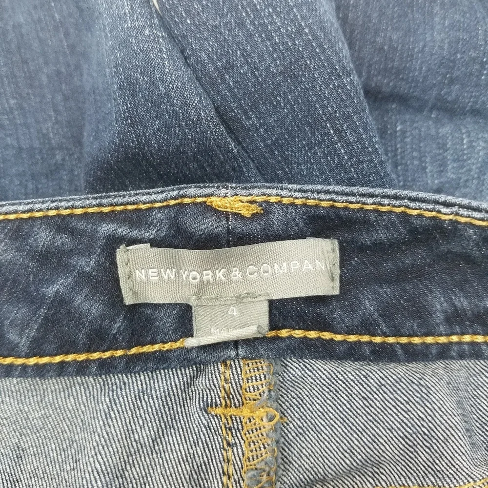 New York &‎ Company women 4 denim jeans shorts